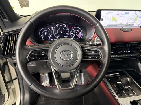 Used 2025 MAZDA CX-70 Plug-In Hybrid w/ Premium Plus AWD/4WD image 13