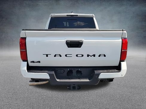 Used 2024 Toyota Tacoma TRD Sport w/ TRD Sport Upgrade Package AWD/4WD image 5