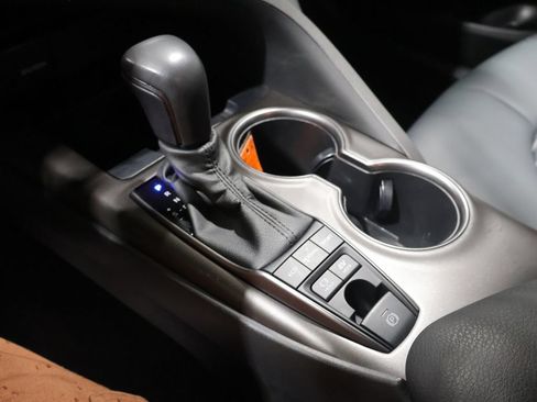Used 2023 Toyota Camry SE FWD image 28