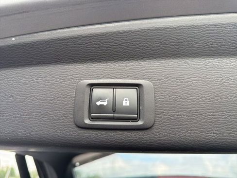 Used 2024 Mitsubishi Outlander SE AWD/4WD image 29