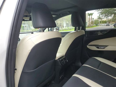 Used 2024 Lexus NX 250 FWD w/ Premium Package image 10