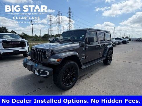 Used 2022 Jeep Wrangler Unlimited Sahara w/ Cold Weather Group AWD/4WD image 1