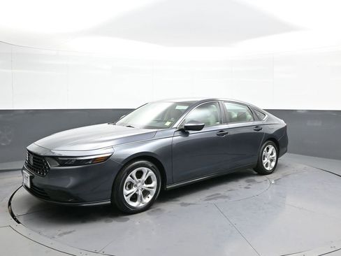 Certified 2023 Honda Accord LX image 10