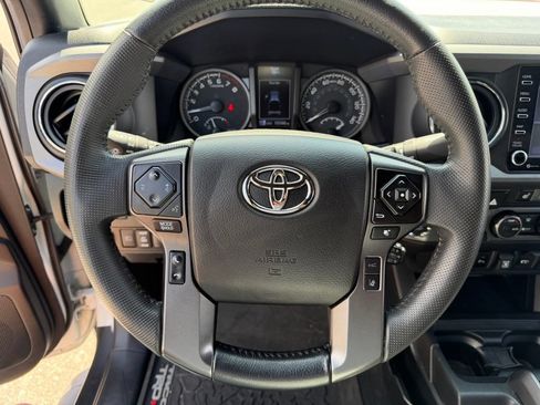 Used 2022 Toyota Tacoma TRD Pro AWD/4WD image 23