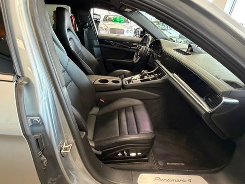 Used 2019 Porsche Panamera 4 image 47