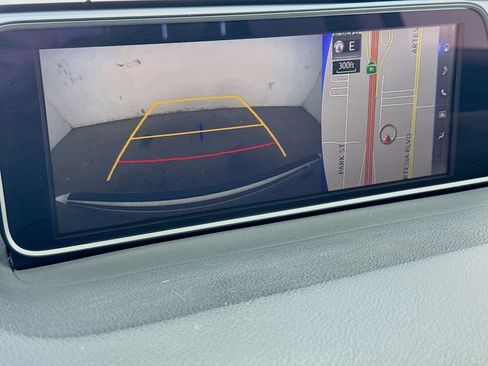 Used 2019 Lexus RX 450hL Premium w/ Premium Package AWD/4WD image 9