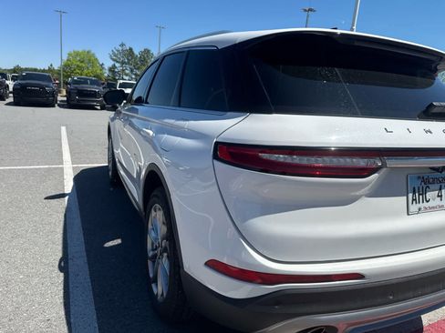 Used 2022 Lincoln Corsair FWD w/ Premium Package image 4