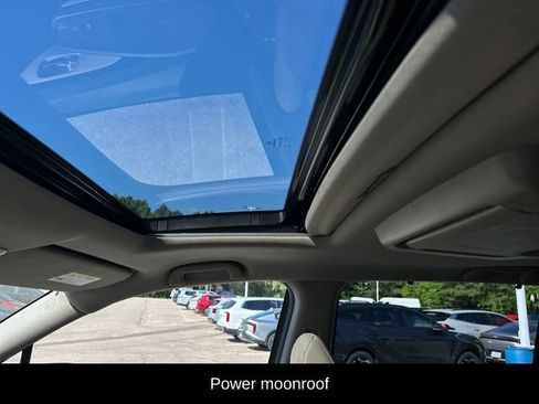 Used 2020 Honda Pilot Touring image 16
