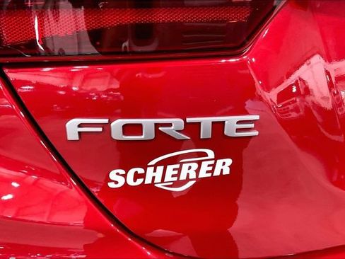 Used 2024 Kia Forte LXS w/ LXS Technology Package FWD image 8