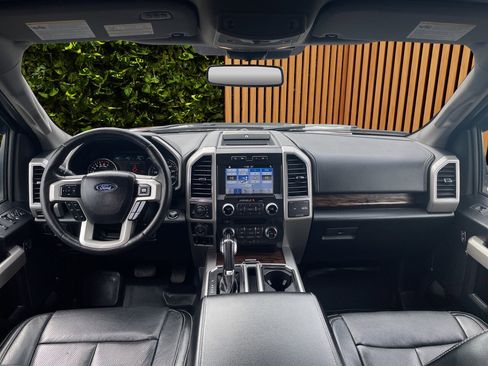 Used 2018 Ford F150 Lariat w/ Equipment Group 502A Luxury image 4