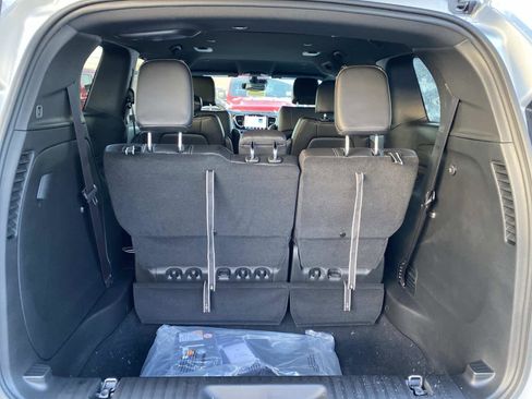 New 2026 Chrysler Pacifica Select image 5