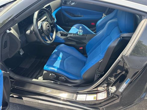 Used 2024 Nissan Z Performance w/ Floor Mat Package RWD image 11