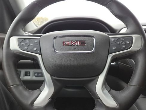 Certified 2023 GMC Acadia SLT w/ Technology Package image 39