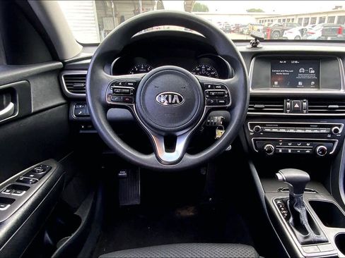 Used 2018 Kia Optima LX FWD image 6