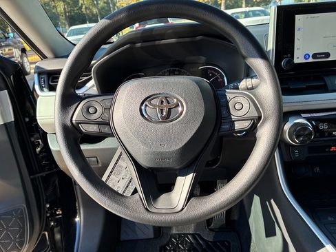 New 2025 Toyota RAV4 XLE image 19