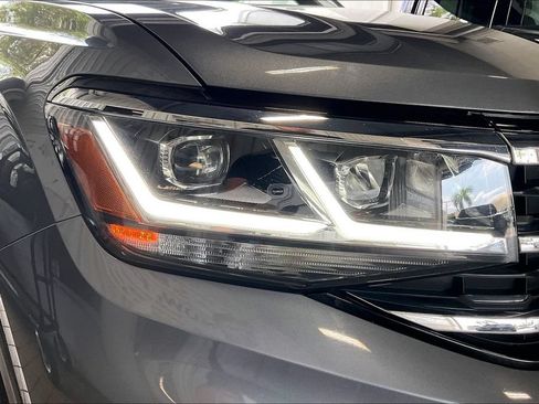 Used 2022 Volkswagen Atlas SEL AWD/4WD image 27