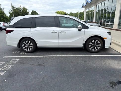Used 2026 Honda Odyssey EX-L image 1