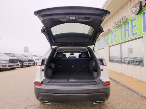 Used 2022 Jeep Cherokee Latitude Lux w/ Sun & Sound Group image 22