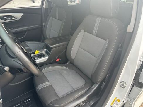 Used 2023 Chevrolet Blazer LT image 13