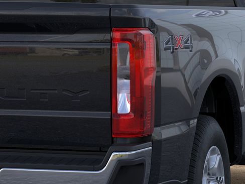 New 2026 Ford F350 XLT AWD/4WD image 21