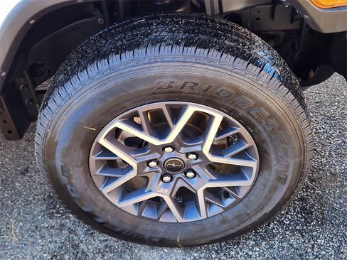 Used 2024 Jeep Wrangler Sahara image 13