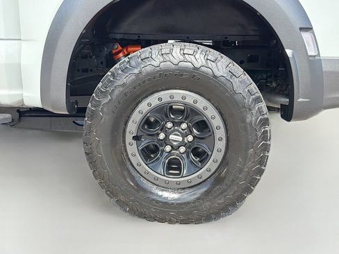 Used 2023 Ford F150 Raptor w/ Raptor Carbon Fibre Package AWD/4WD image 36