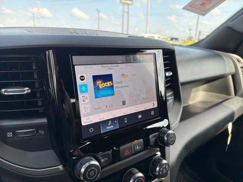 New 2026 RAM 1500 Express AWD/4WD image 17