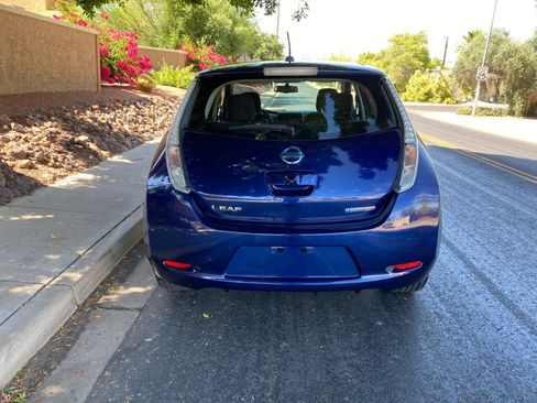 Used 2016 Nissan Leaf SV FWD image 7