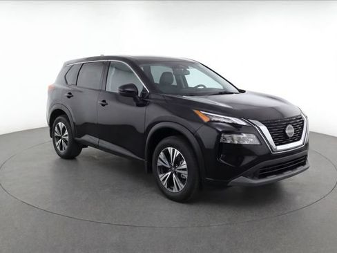Used 2023 Nissan Rogue SV FWD image 2