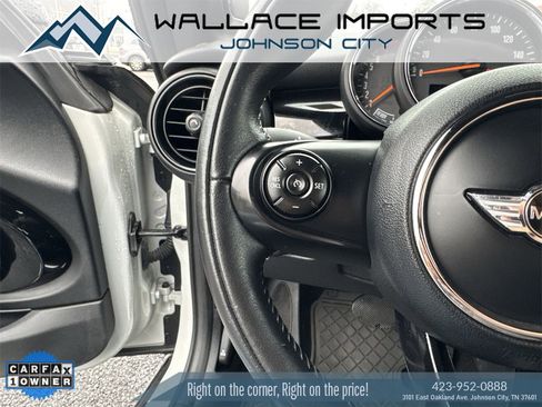 Used 2017 MINI Cooper Base image 32