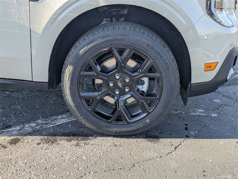 New 2025 Ford Maverick Lariat w/ Black Appearance Package image 22