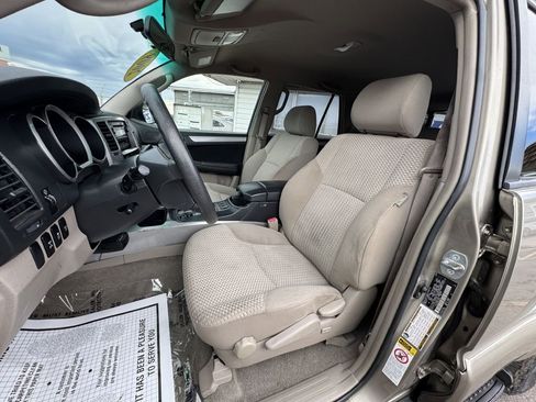 Used 2009 Toyota 4Runner SR5 image 25