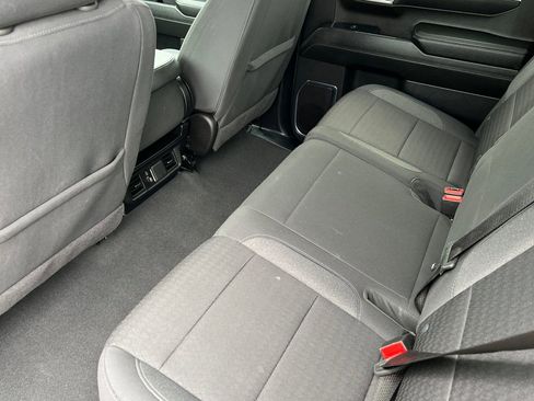 Used 2025 Chevrolet Silverado 1500 LT image 13