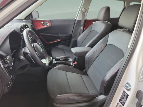 Used 2022 Kia Soul Turbo image 22