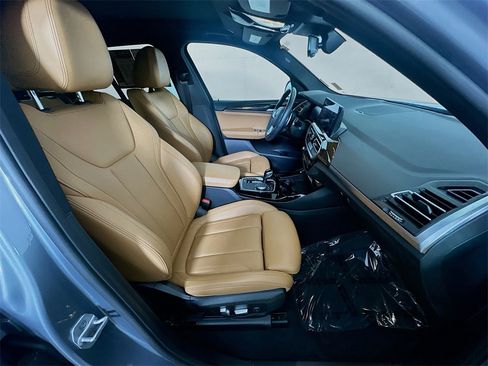 Used 2024 BMW X3 xDrive30i image 11