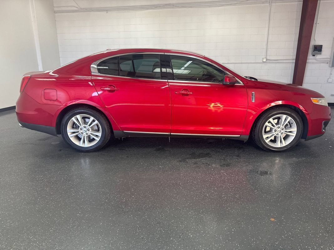 Used 2011 Lincoln MKS FWD image 3