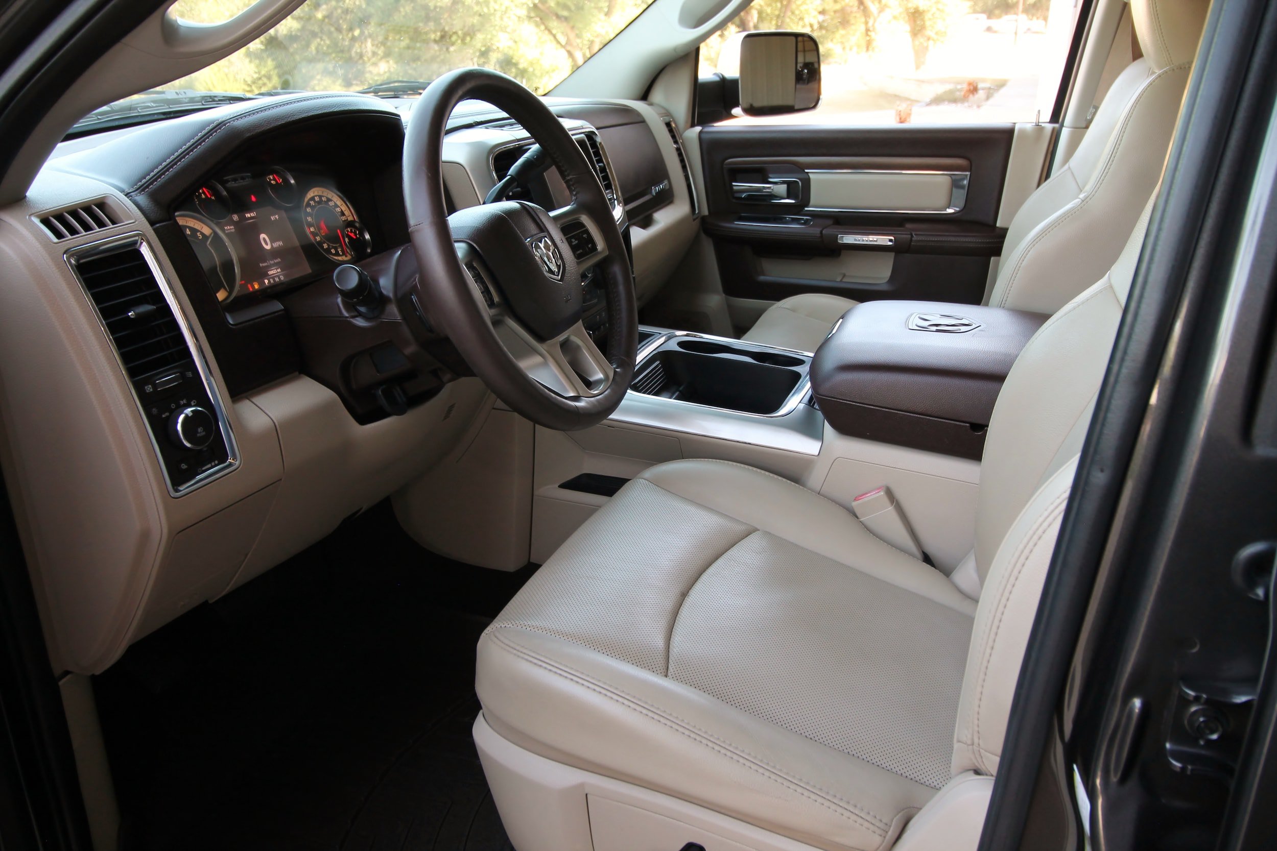 Used 2017 RAM 2500 Laramie w/ Protection Group AWD/4WD image 21
