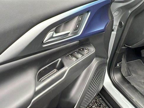 New 2026 Chevrolet Equinox EV LT image 12