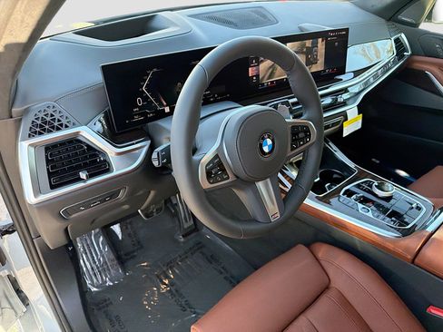 New 2027 BMW X7 xDrive40i image 26