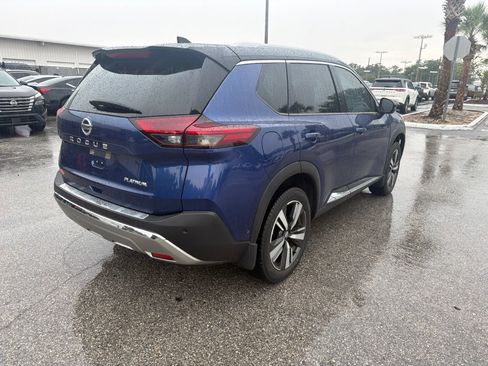 Used 2021 Nissan Rogue Platinum FWD image 4