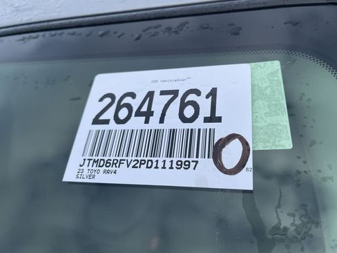 Used 2023 Toyota RAV4 Limited image 24