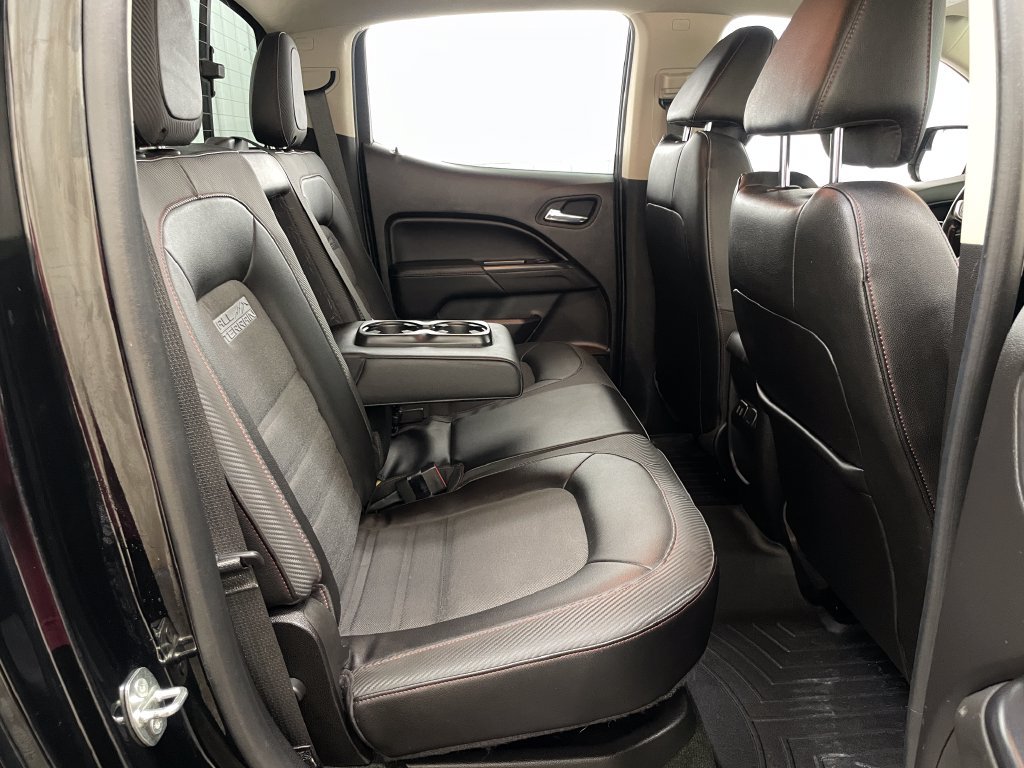 Used 2016 GMC Canyon SLE w/ All Terrain Package AWD/4WD image 41