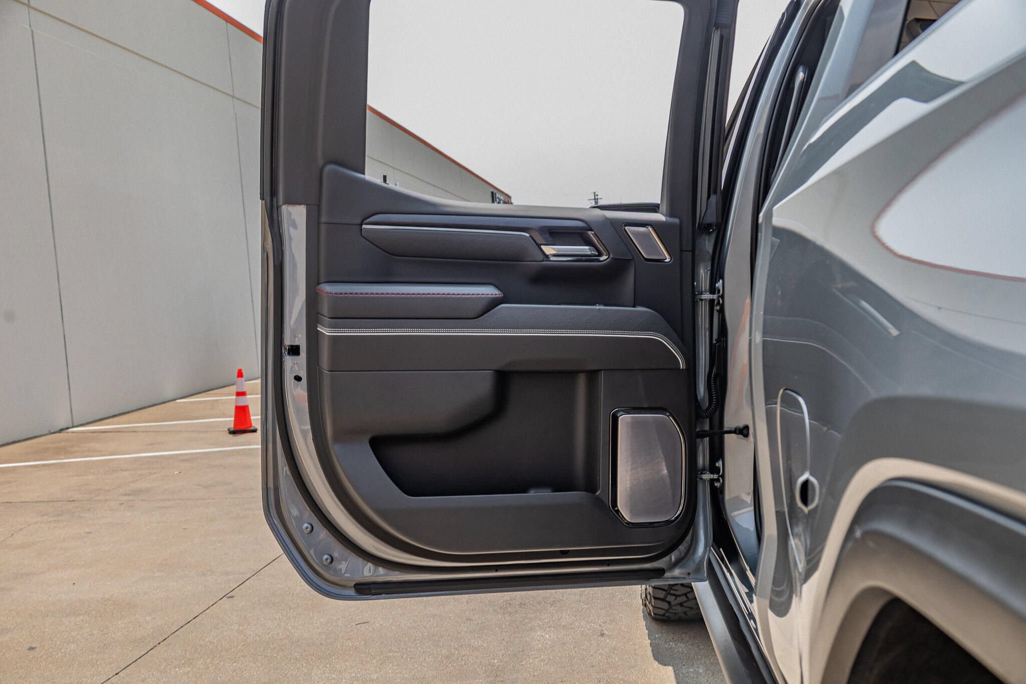 Used 2023 GMC Sierra 1500 AT4X AWD/4WD image 38