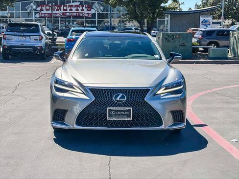 Certified 2025 Lexus LS 500 AWD w/ Luxury Package image 6