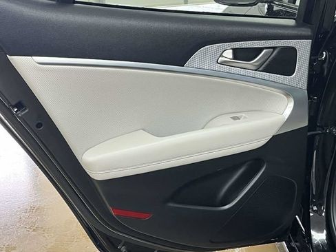 Used 2023 Genesis G70 3.3T w/ Sport Advanced Package RWD image 20
