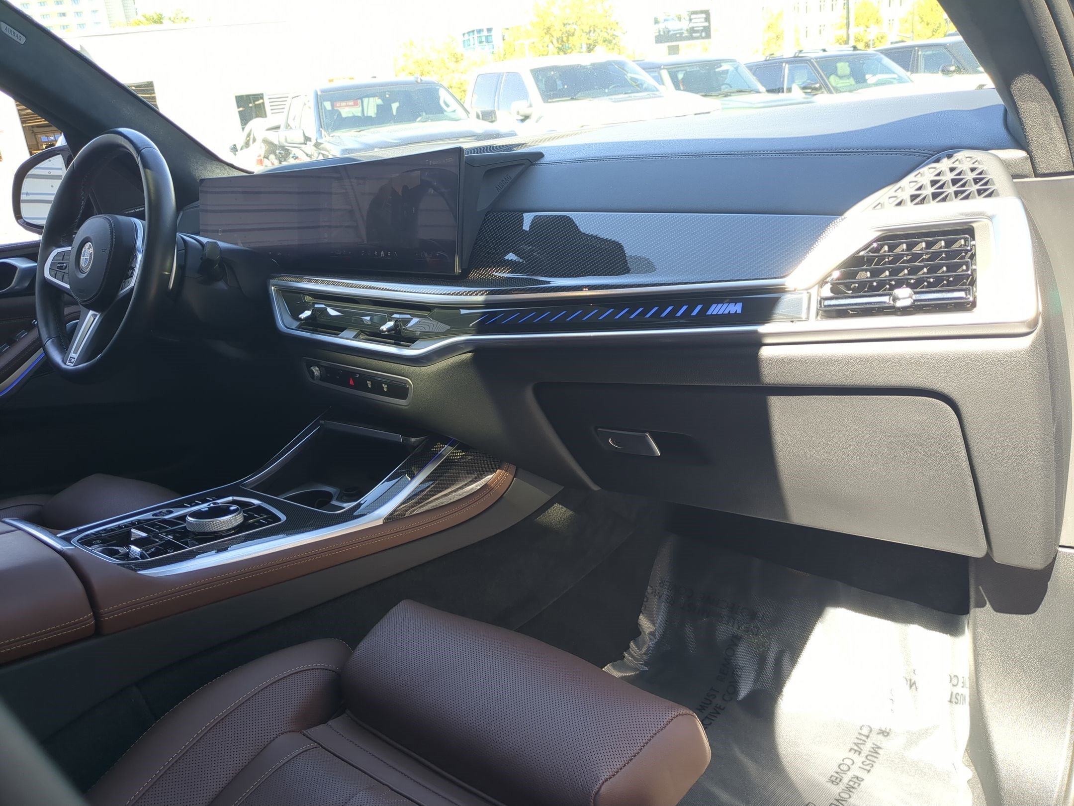 Used 2025 BMW X7 M60i AWD/4WD image 33