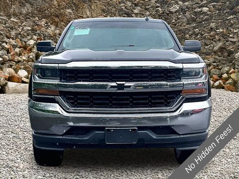 Used 2018 Chevrolet Silverado 1500 LT RWD image 2