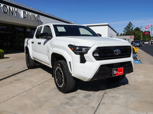 Used 2024 Toyota Tacoma SR w/ SR Upgrade Package AWD/4WD image 2