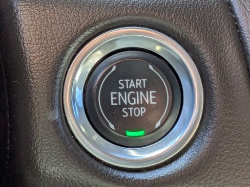 Used 2023 GMC Yukon SLT w/ Max Trailering Package image 32