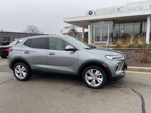 Used 2026 Buick Encore GX Preferred w/ Comfort Package image 2